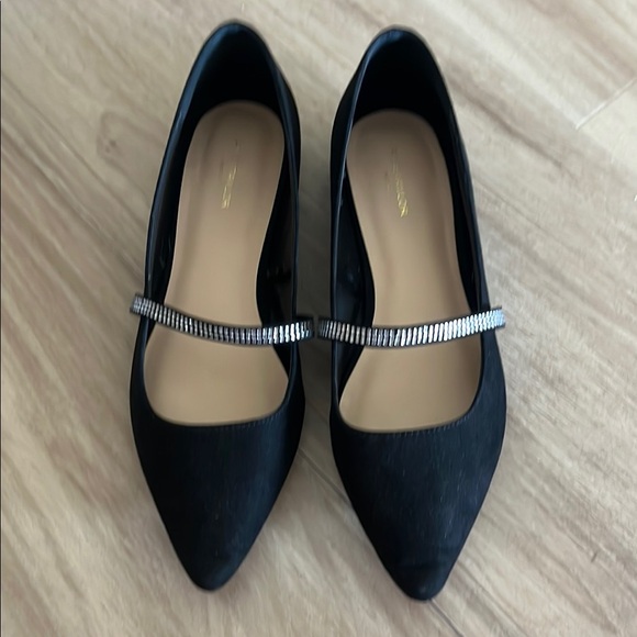 Ann Taylor - Black Flats with Rhinestone Strap - Picture 2 of 6